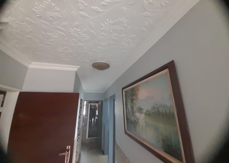 2 Bedroom Property for Sale in Wonderboom South Gauteng