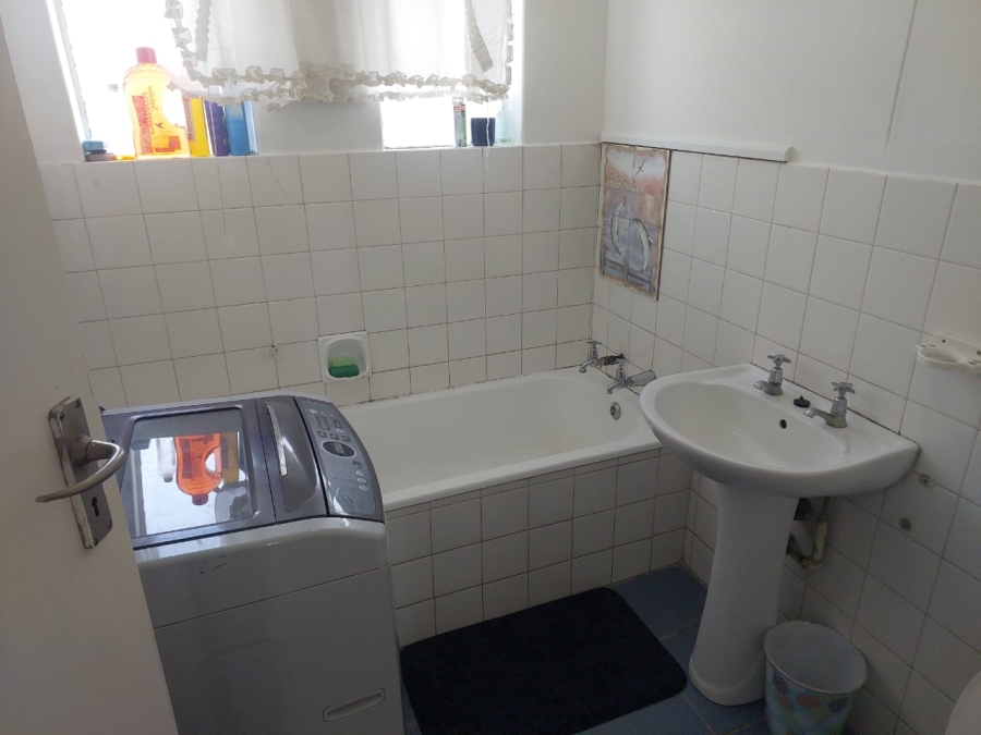 2 Bedroom Property for Sale in Gezina Gauteng