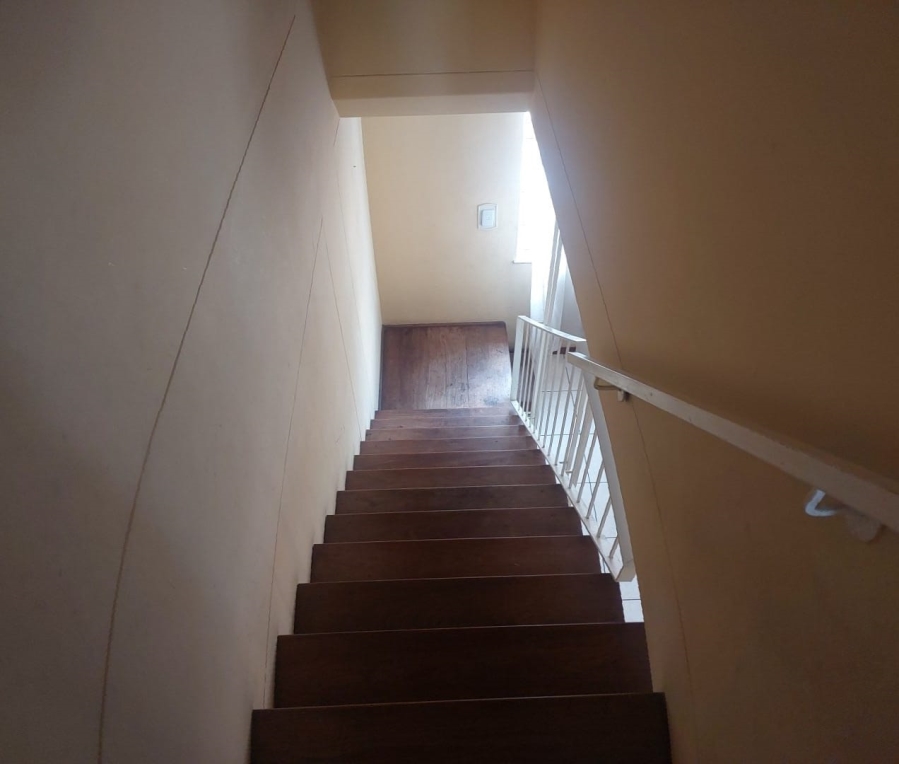 2 Bedroom Property for Sale in Gezina Gauteng