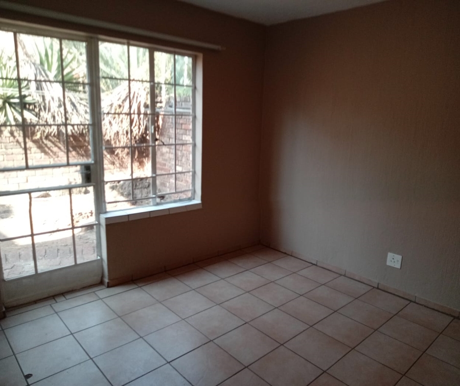 2 Bedroom Property for Sale in Gezina Gauteng