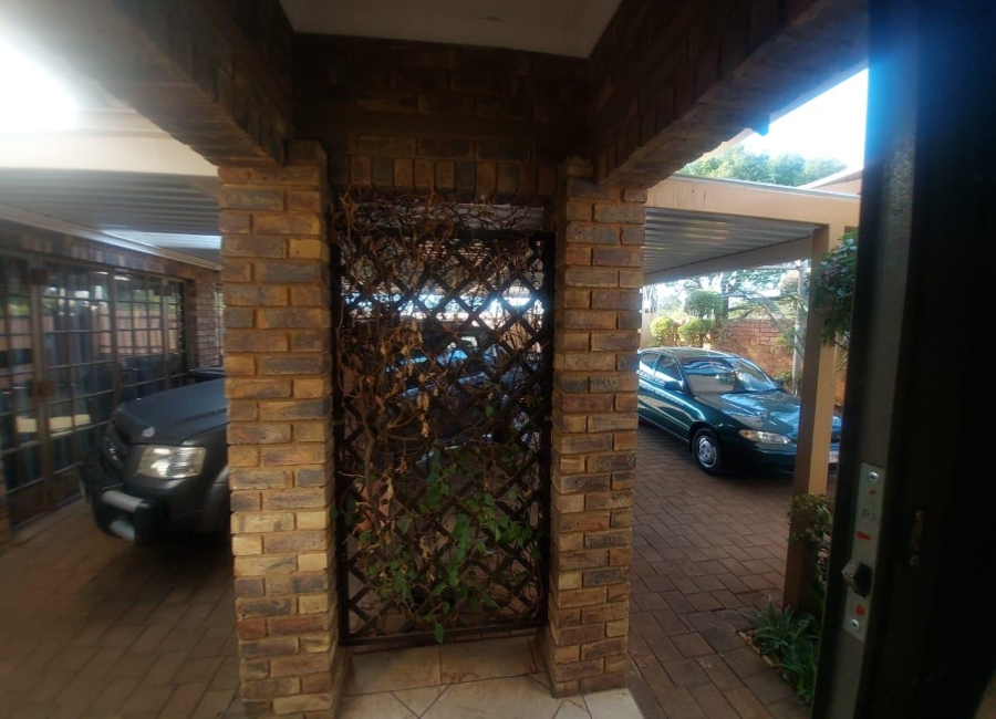 3 Bedroom Property for Sale in Hesteapark Gauteng