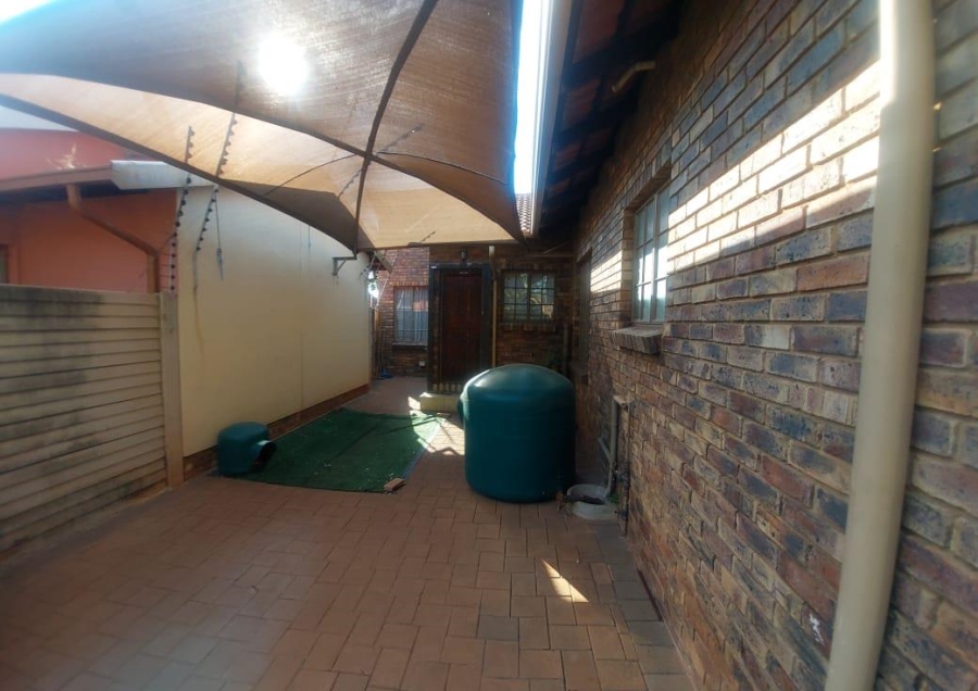 3 Bedroom Property for Sale in Hesteapark Gauteng