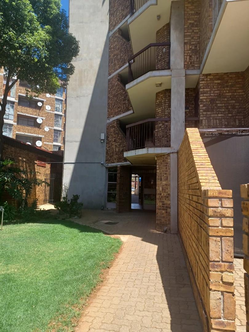2 Bedroom Property for Sale in Pretoria North Gauteng