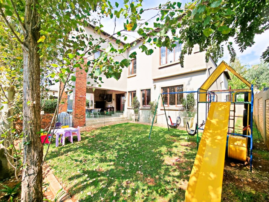 4 Bedroom Property for Sale in Olympus AH Gauteng