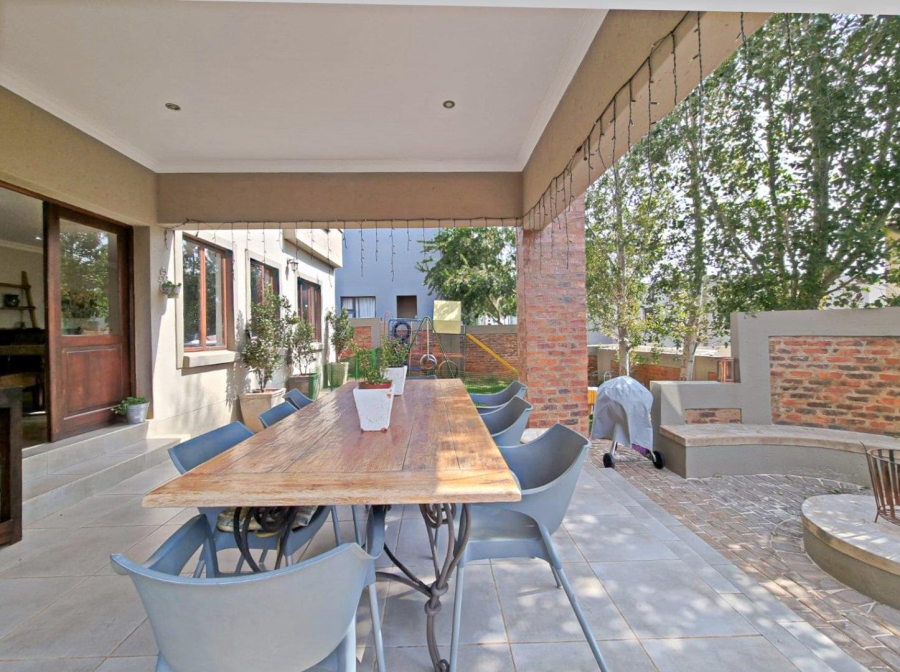 4 Bedroom Property for Sale in Olympus AH Gauteng