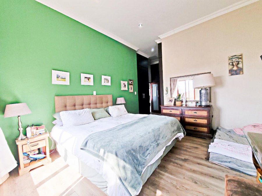 4 Bedroom Property for Sale in Olympus AH Gauteng