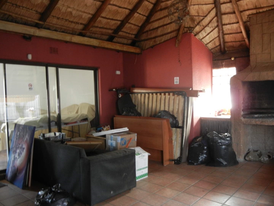 To Let 3 Bedroom Property for Rent in Brackenhurst Gauteng