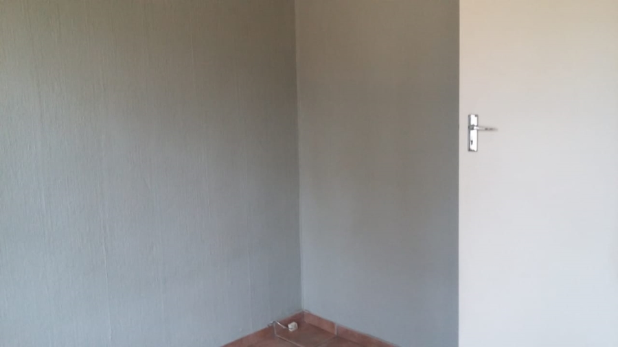To Let 3 Bedroom Property for Rent in Brackenhurst Gauteng