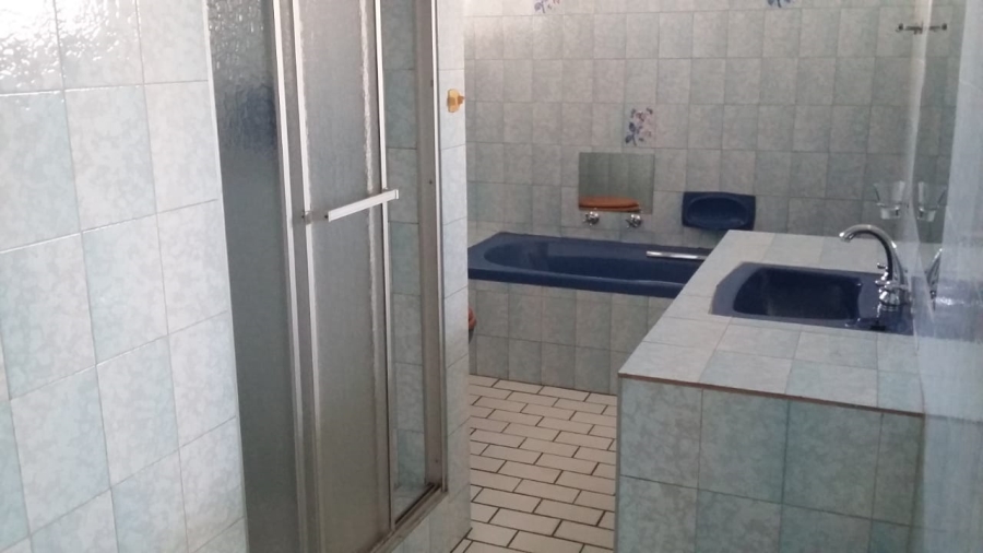 To Let 3 Bedroom Property for Rent in Brackenhurst Gauteng