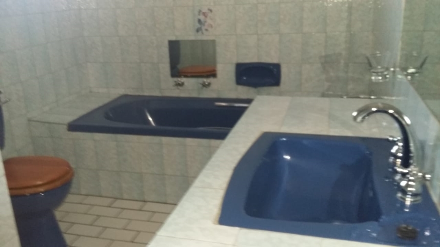 To Let 3 Bedroom Property for Rent in Brackenhurst Gauteng