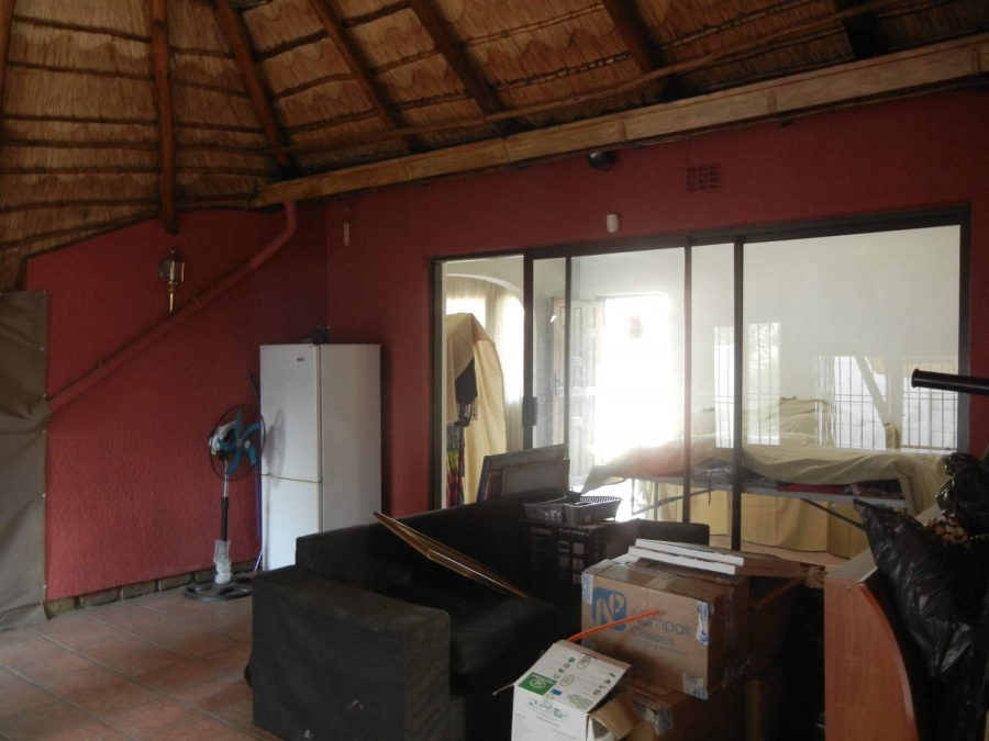 To Let 3 Bedroom Property for Rent in Brackenhurst Gauteng