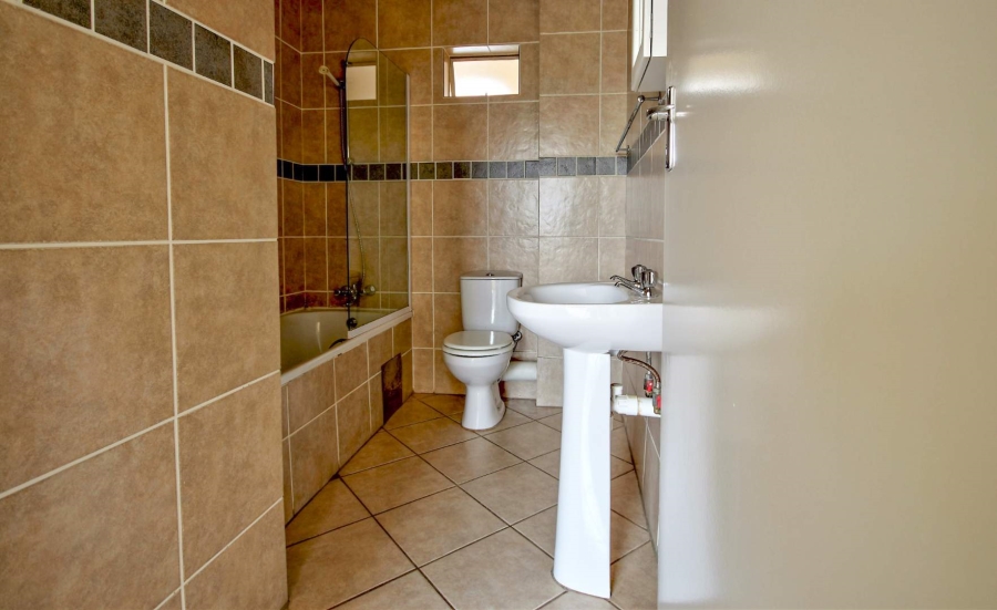 2 Bedroom Property for Sale in Hazeldean Gauteng