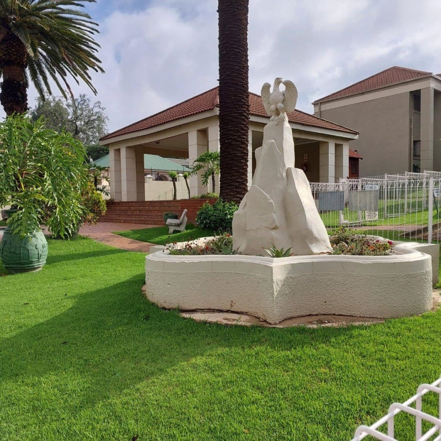 2 Bedroom Property for Sale in Oakdene Gauteng