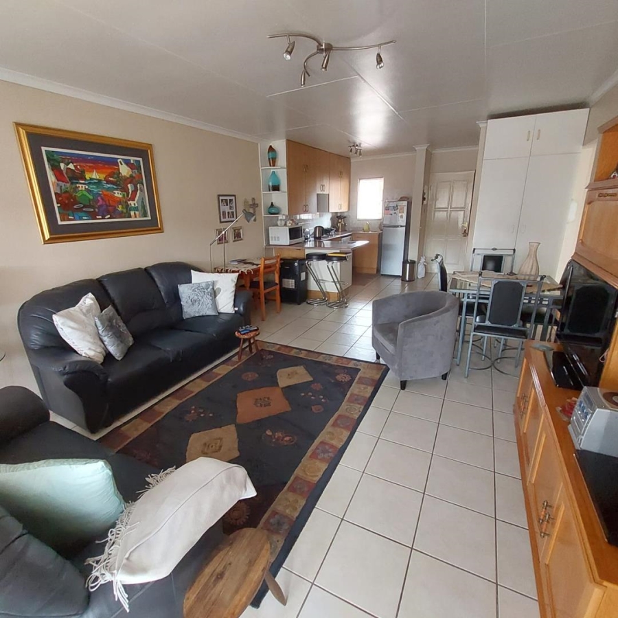 2 Bedroom Property for Sale in Oakdene Gauteng