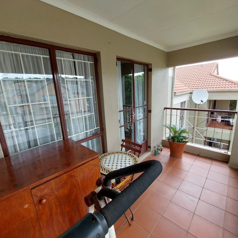 2 Bedroom Property for Sale in Oakdene Gauteng