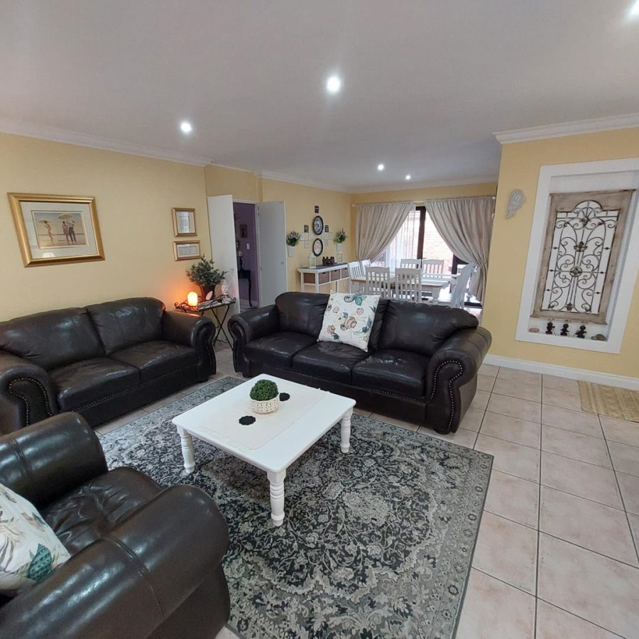 4 Bedroom Property for Sale in New Market Gauteng