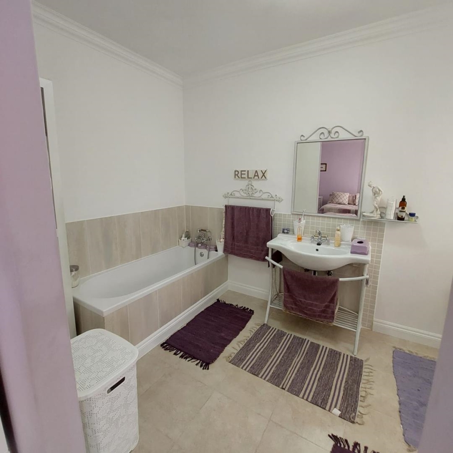 4 Bedroom Property for Sale in New Market Gauteng