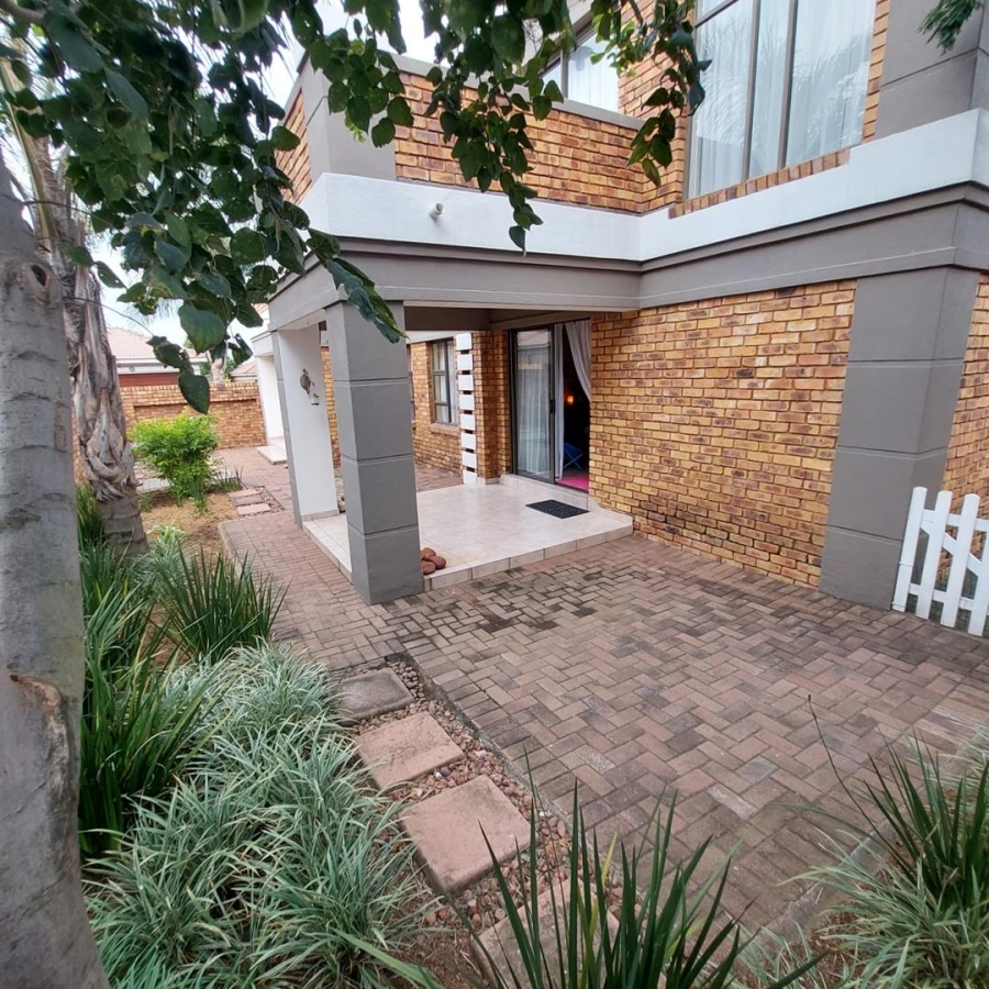 4 Bedroom Property for Sale in New Market Gauteng