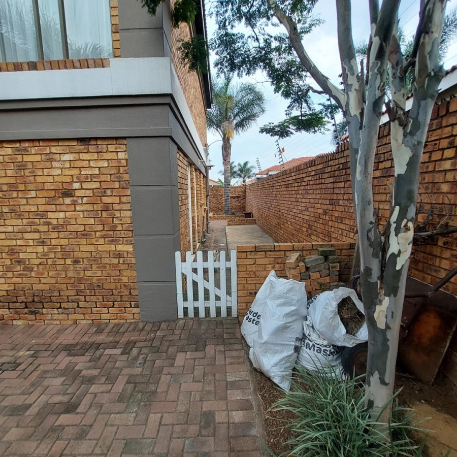 4 Bedroom Property for Sale in New Market Gauteng