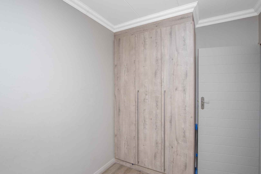 2 Bedroom Property for Sale in Roodeplaat Gauteng