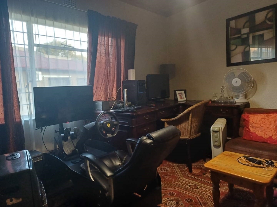 5 Bedroom Property for Sale in Brackenhurst Gauteng