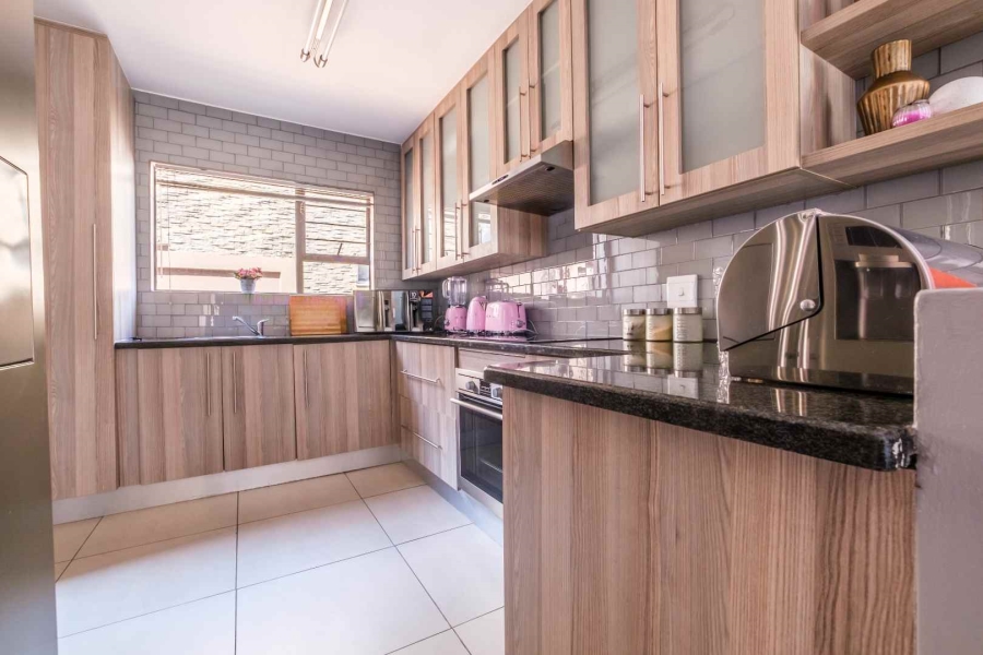 3 Bedroom Property for Sale in Bassonia Rock Gauteng