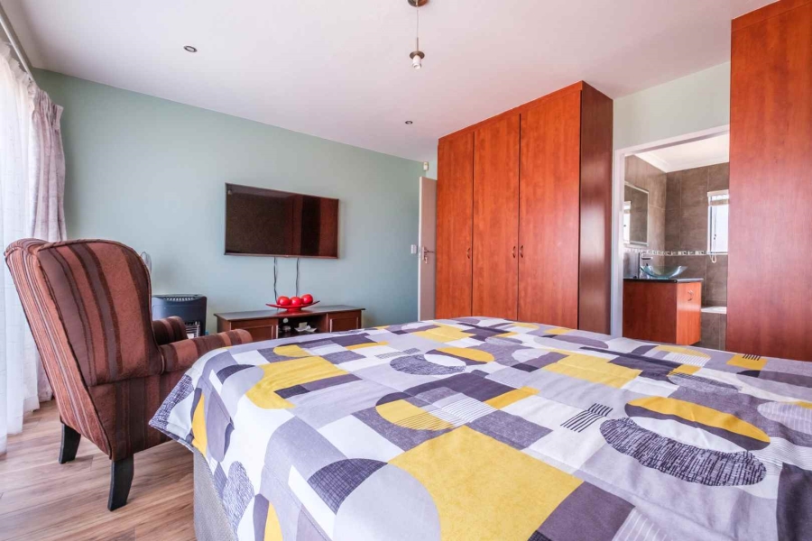 3 Bedroom Property for Sale in Bassonia Rock Gauteng