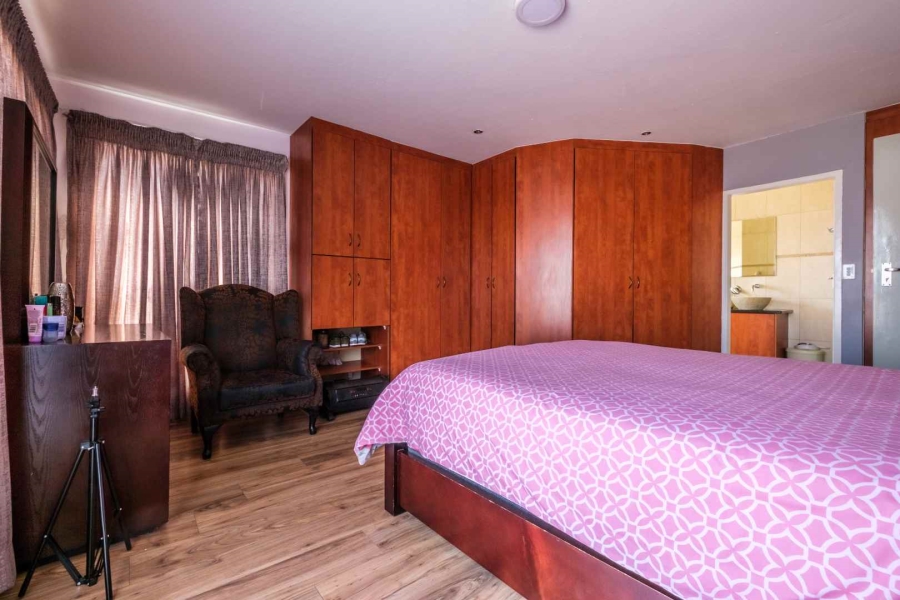 3 Bedroom Property for Sale in Bassonia Rock Gauteng