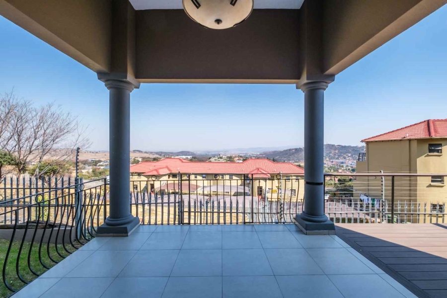 3 Bedroom Property for Sale in Bassonia Rock Gauteng