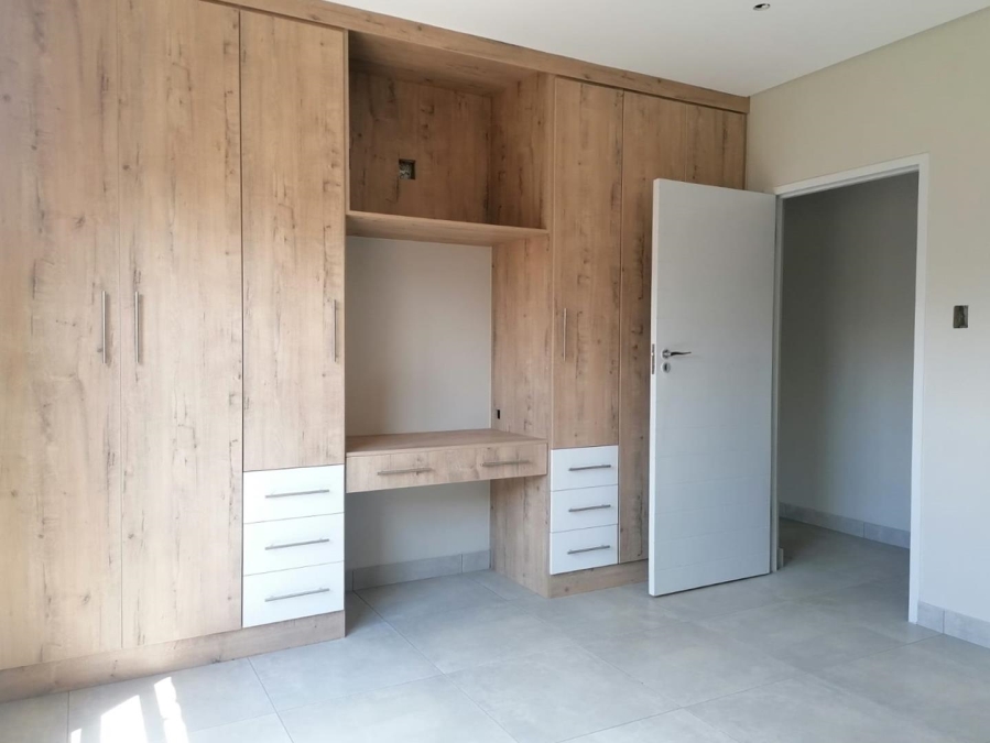 4 Bedroom Property for Sale in Brackenhurst Gauteng