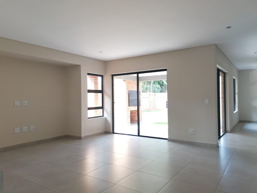 3 Bedroom Property for Sale in Brackenhurst Gauteng