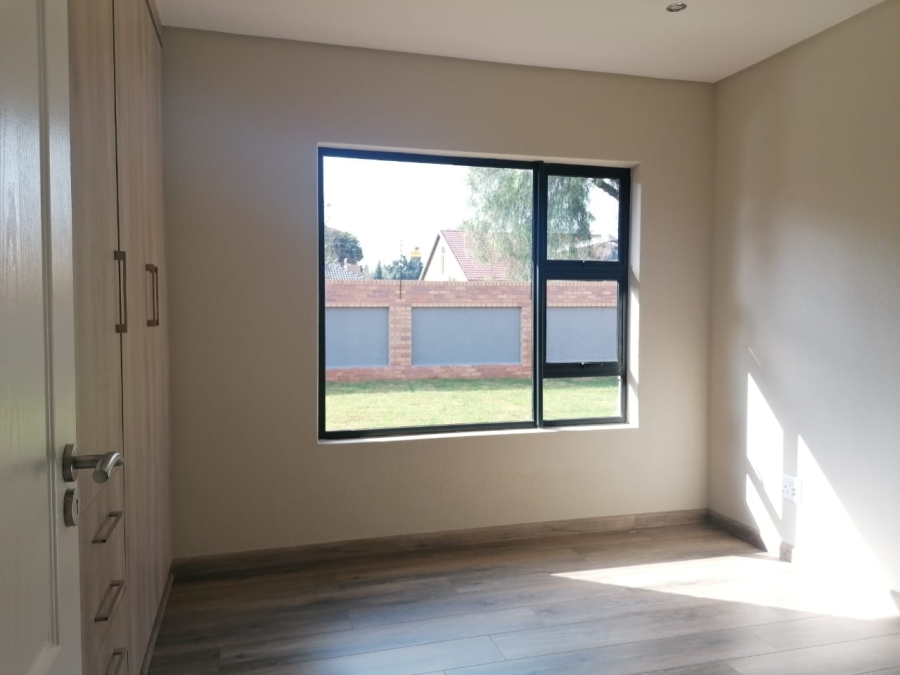 3 Bedroom Property for Sale in Brackenhurst Gauteng