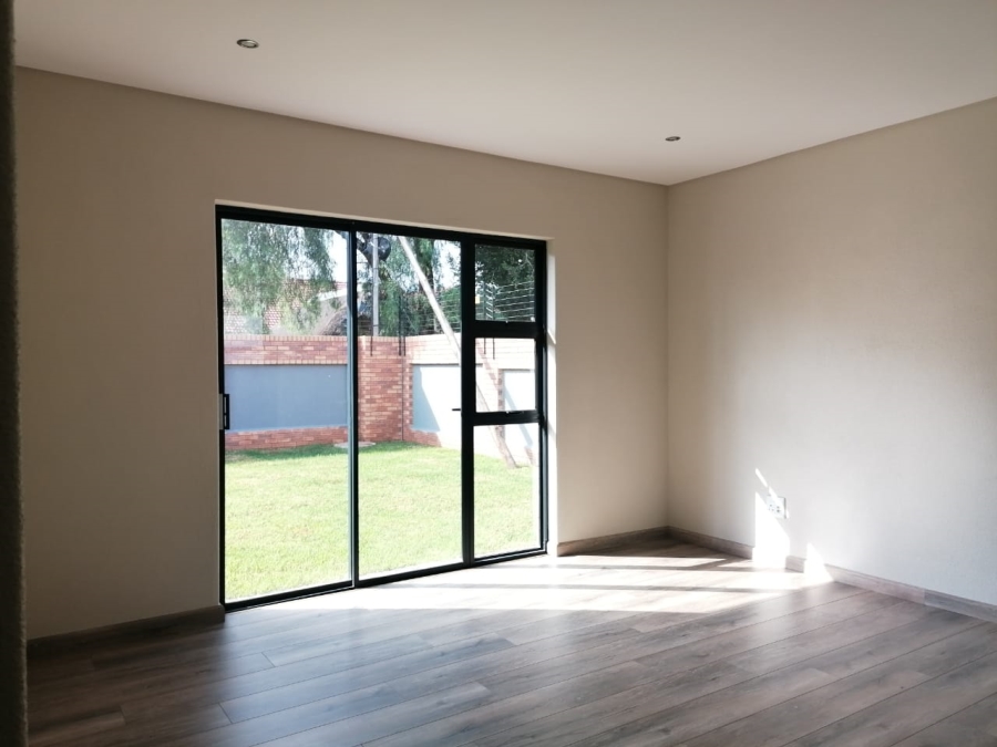 3 Bedroom Property for Sale in Brackenhurst Gauteng