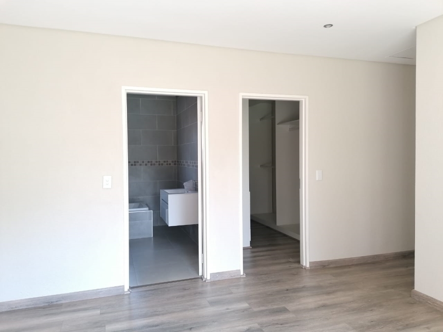 3 Bedroom Property for Sale in Brackenhurst Gauteng