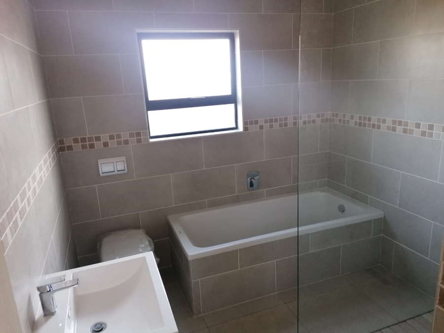 3 Bedroom Property for Sale in Brackenhurst Gauteng