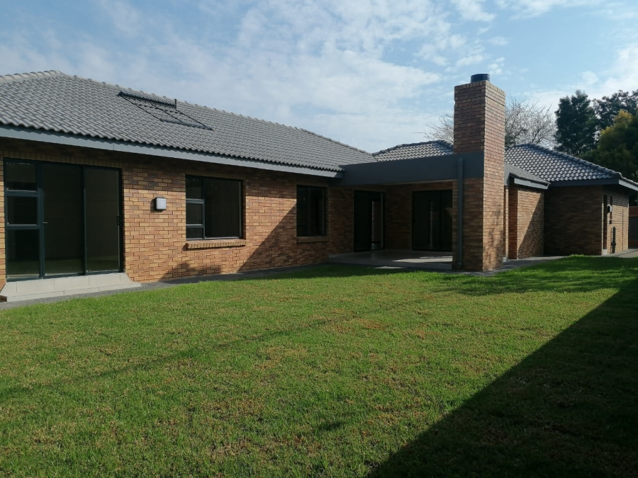 3 Bedroom Property for Sale in Brackenhurst Gauteng