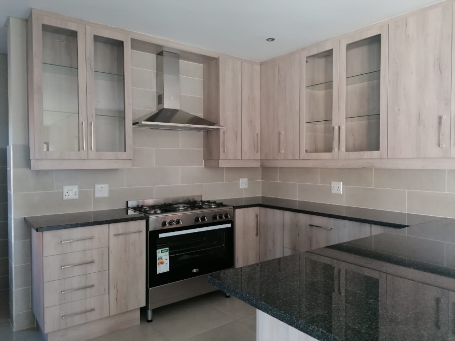 3 Bedroom Property for Sale in Brackenhurst Gauteng