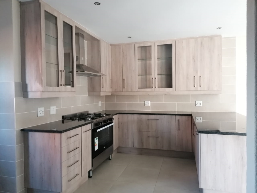 3 Bedroom Property for Sale in Brackenhurst Gauteng