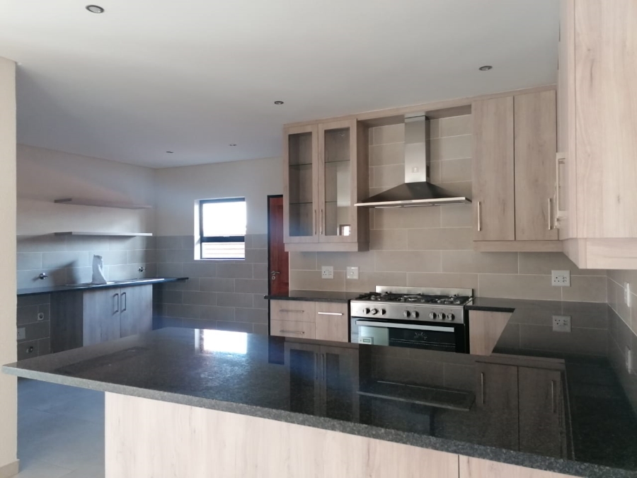 3 Bedroom Property for Sale in Brackenhurst Gauteng