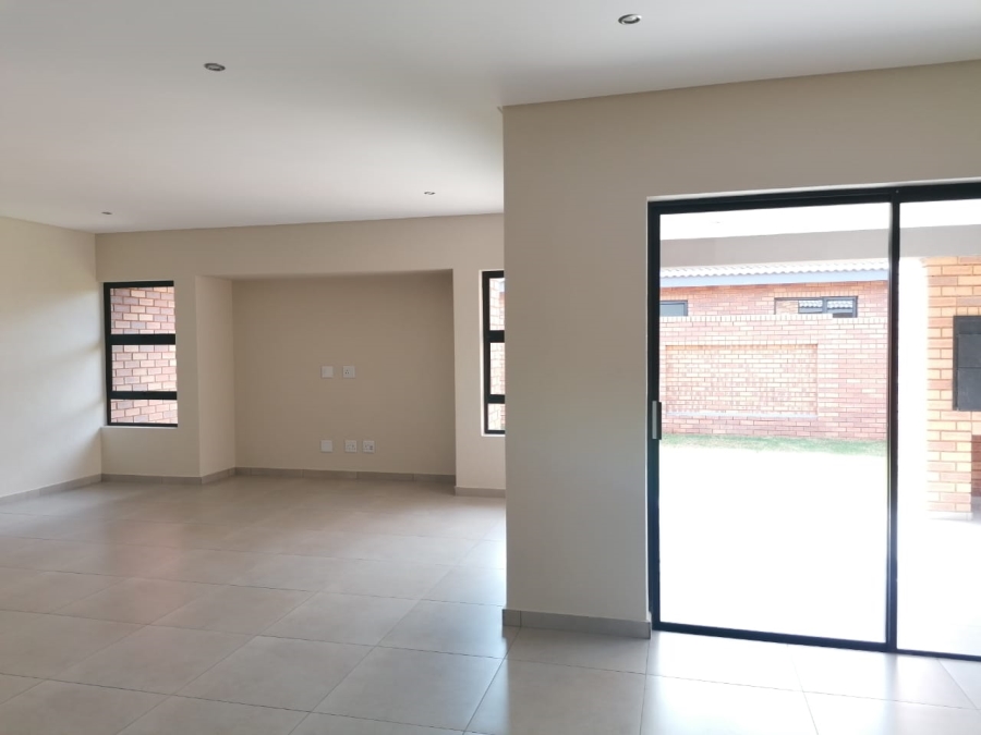 3 Bedroom Property for Sale in Brackenhurst Gauteng