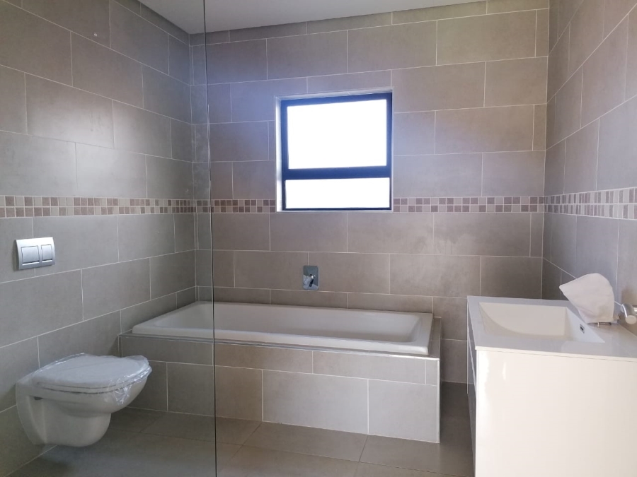 3 Bedroom Property for Sale in Brackenhurst Gauteng