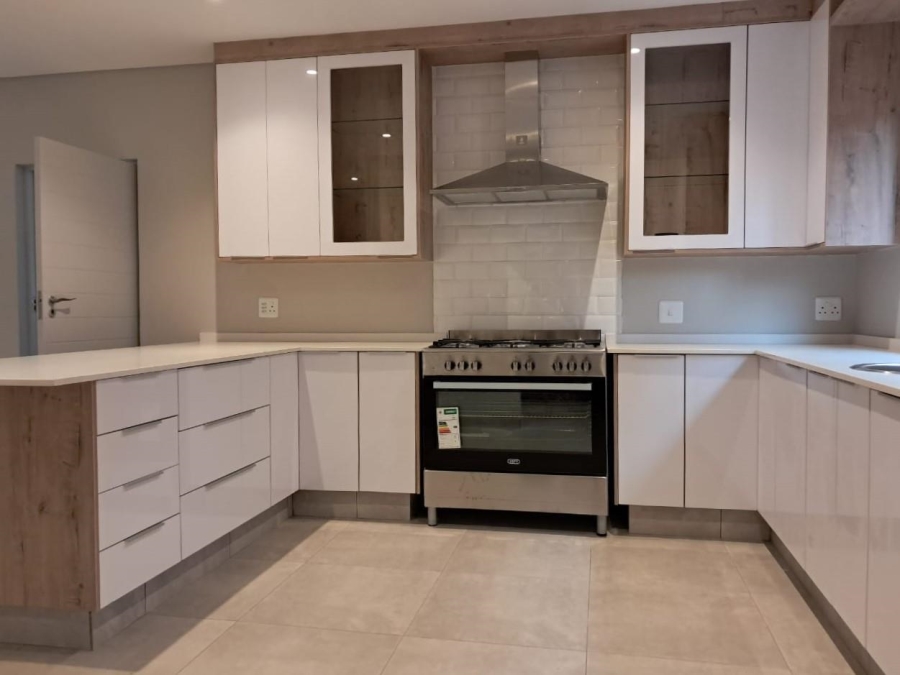 4 Bedroom Property for Sale in Brackenhurst Gauteng