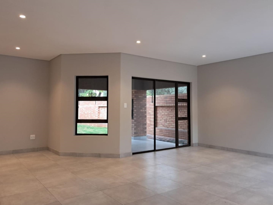 4 Bedroom Property for Sale in Brackenhurst Gauteng