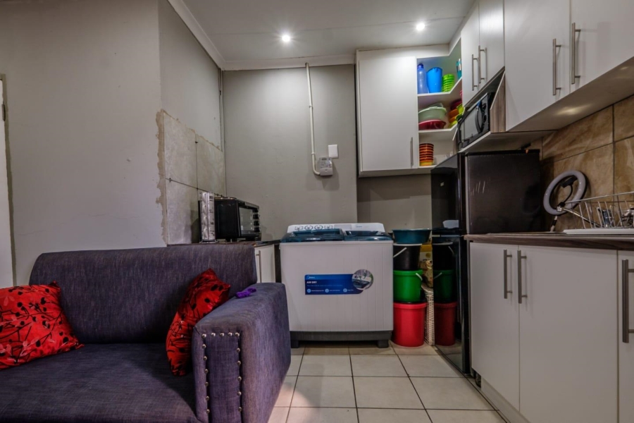 11 Bedroom Property for Sale in Rosettenville Gauteng