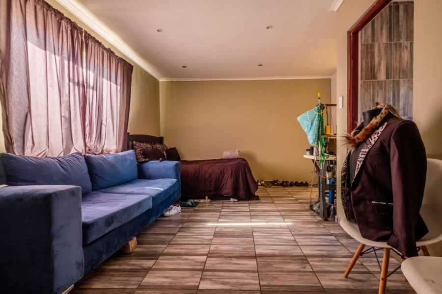 11 Bedroom Property for Sale in Rosettenville Gauteng