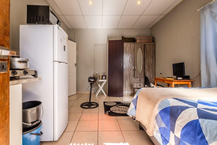 11 Bedroom Property for Sale in Rosettenville Gauteng