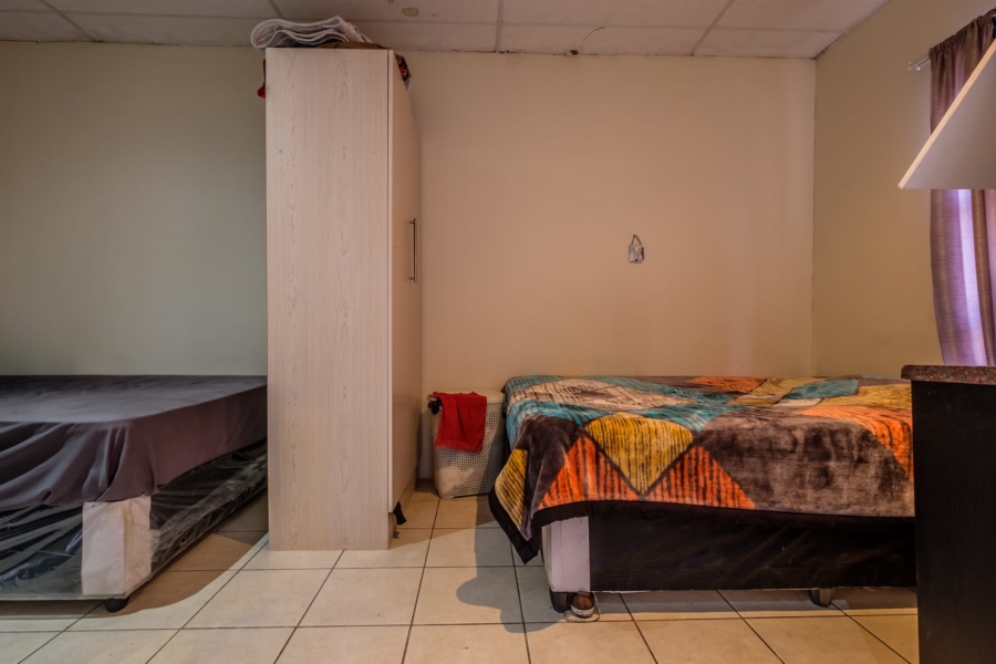 11 Bedroom Property for Sale in Rosettenville Gauteng