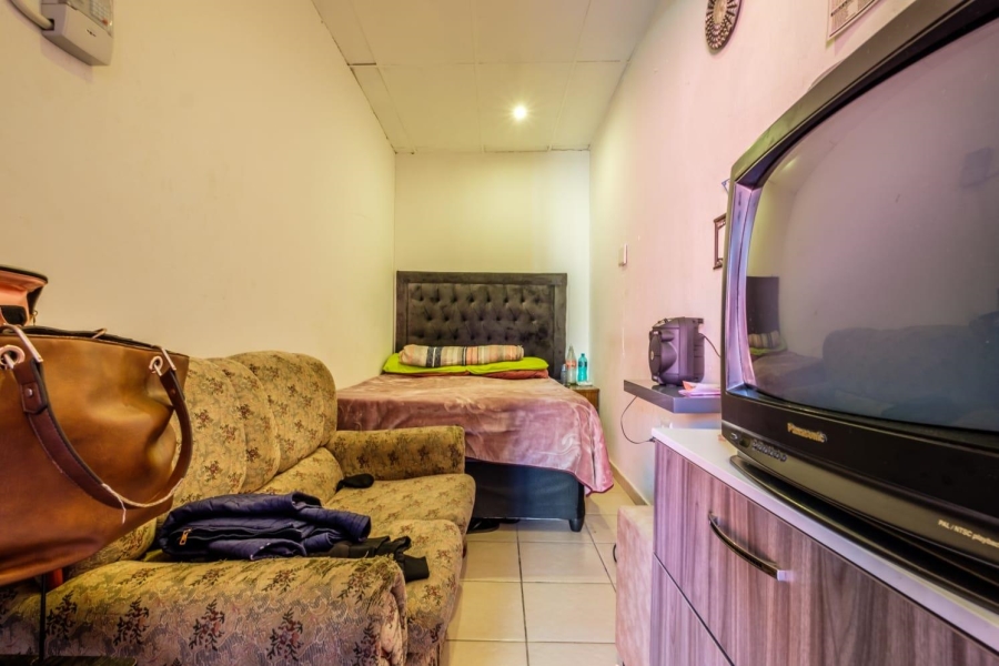 11 Bedroom Property for Sale in Rosettenville Gauteng