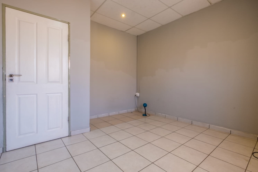 11 Bedroom Property for Sale in Rosettenville Gauteng