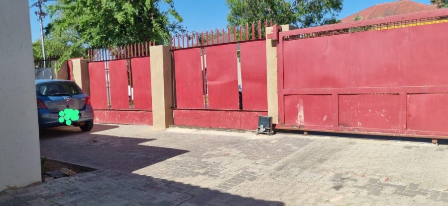 11 Bedroom Property for Sale in Rosettenville Gauteng
